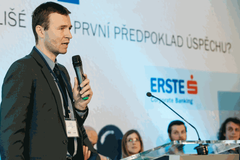 ceskasporitelna_uvodni