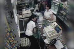 Nedostatek všeho nutí Venezuelany k zoufalým činům. Vykradou i pekařství