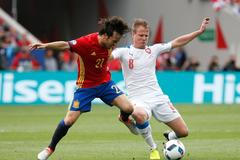 Euro 2016, Česko-Španělsko: David Limberský - David Silva