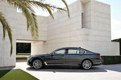 BMW 750d - auto