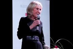 Eva Jiřičná vypráví o tom, jak dala košem Stevu Jobsovi