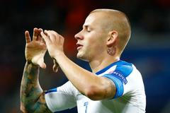 Euro 2016, Rusko-Slovensko: Vladimír Weiss slaví gól na 0:1