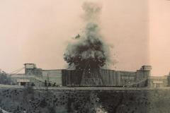 demolice Stalinova památníku