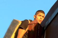 Mexičani se vysmáli policii i Trumpovi. Hraniční bariéru překonali za pár sekund