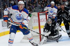 Connor McDavid (Edmonton Oilers) v NHL 2015-16