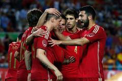 Taktická porada s Franzem Strakou: Musíme se Španěly fungovat jako harmonika