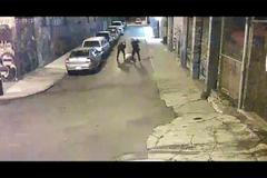 Policisté brutálně zmlátili muže. Natočila je kamera