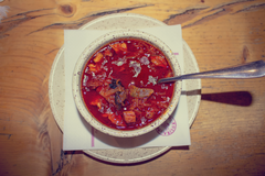 Jak na pořádnou zelňačku? Vývar z klobás a uzeného jí dodá sílu