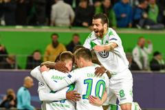 Maximilian Arnold slaví gól Wolfsburgu v Lize mistrů