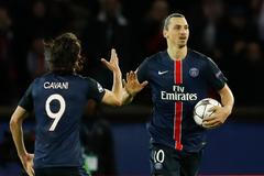 Zlatan Ibrahimovic slaví gól PSG v Lize mstrů