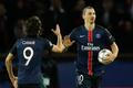 Zlatan Ibrahimovic slaví gól PSG v Lize mstrů