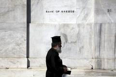 Kněz v Aténách. Ilustrační foto