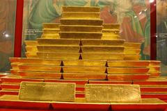 Česko kvůli daňovým rájům přichází o desítky miliard, platí tak i za veřejné zakázky, tvrdí analytik