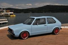 Tuningový sraz u jezera Wörthersee