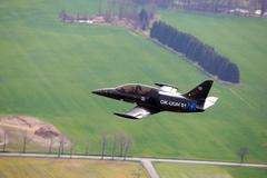 Češi vzlétli s ultralehkým proudovým letounem. Uzvedne ho člověk a radar ho nevidí