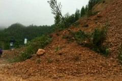 Svědek nahrál náhlý obří sesuv půdy v jihočínském městě