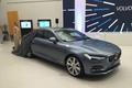 Volvo S90 v galerii Mánes