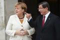 Angela Merkelová a Ahmet Davutoglu.