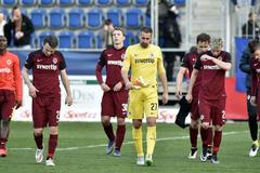 Sparťané smutní po porážce na hřišti Slovácka