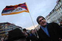 Demonstrace proti Babišovi a oligarchům - Václavské náměstí