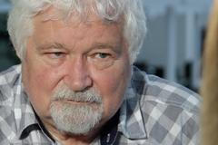 Dobré nápady ČSSD vždy ukradne Babiš. Hamáček nemá charisma, říká Pithart