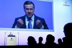 Martin Senn hovoří na shromáždění akcionářů pojišťovny Zurich.
