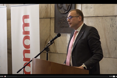 Spotřebitelské úvěry: Filip Hanzlík