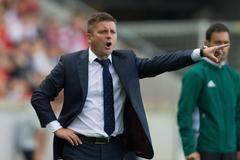 EL, Slavia-Levadia: Dušan Uhrin mladší