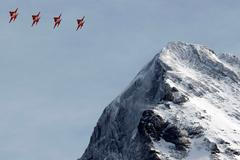 SP ve sjezdu, Wengen: Tygří letka švýcarské armády