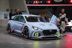 Autosalon Paříž 2016