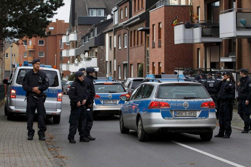 Útočník v metru v centru Paříže pobodal tři ženy