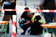 Policie zajišťuje oblast exploze v Ansbachu.