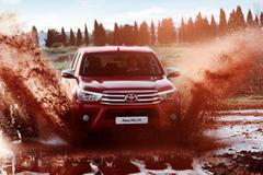 Toyota Hilux - bahno