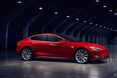 Tesla S po modernizaci