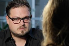 Ve věku 41 let zemřel zpěvák David Stypka. Mám s muzikou intimní vztah, řekl v DVTV