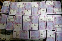 Bankovky, peníze, euro