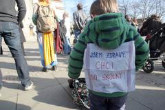Demonstrace proti povinnému očkování