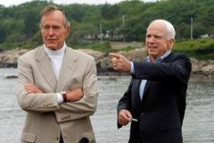 McCain a H.W. Bush