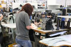 Sedačky - Johnson Controls - Roudnice - šití