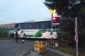 Srážka vlaku s autobusem v Lužanech