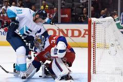 SP, Česko-Tým Evropy: Petr Mrázek - Marián Hossa (81)