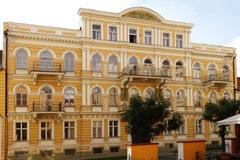 Hotel Luna ve Františkových Lázních. Jeden ze čtyř lázeňských domů, patřících ministerstvu vnitra.