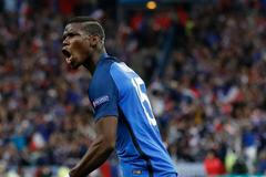 Euro 2016, Francie-Island: Paul Pogba slaví gól na 2:0