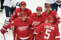 Nicklas Lidström, Johan Franzén (vlevo), Henrik Zetterberg, Jiří Hudler a Brian Rafalski (2008)
