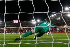 EL, Southampton-Sparta: Tomáš Koubek inkasuje