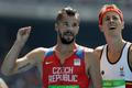 OH 2016, atletika-1500 m: Jakub Holuša a Pieter-Jan Hannes