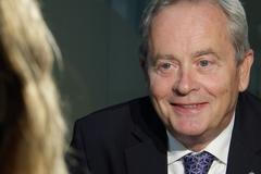 Hemala: Snad jsem lidem ušetřil čas od kravin, hlas jsem piloval cigaretami