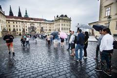 Fronty na Pražském hradě kvůli novým bezpečnostním opatřením