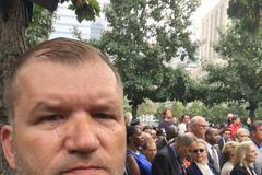 Jsem v šoku, nechtěl jsem nikomu ublížit, říká Čech, který natočil kolaps Hillary Clintonové