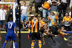 Hull City's Adama Diomande scores their first goal